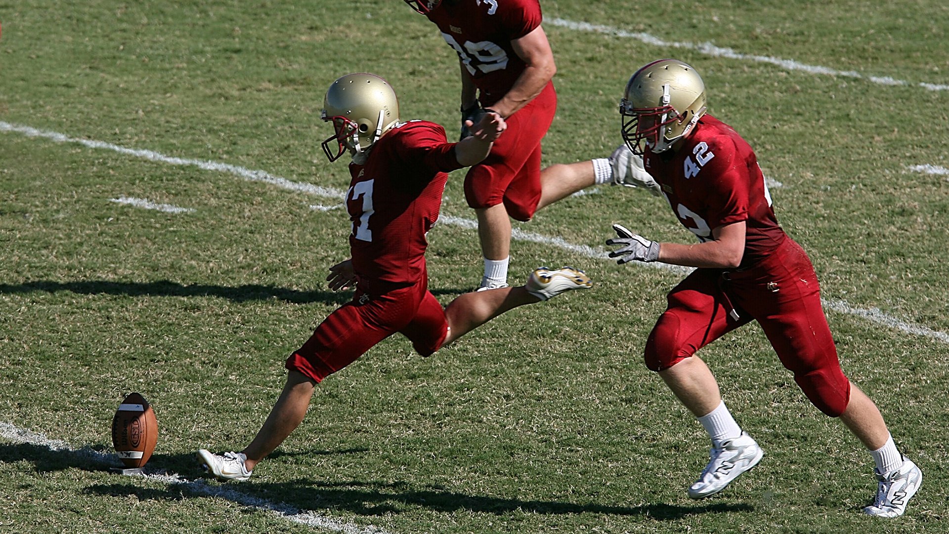 体育新闻中心构建多渠道体育赛事内容分发体系，体育赛事报道怎样写