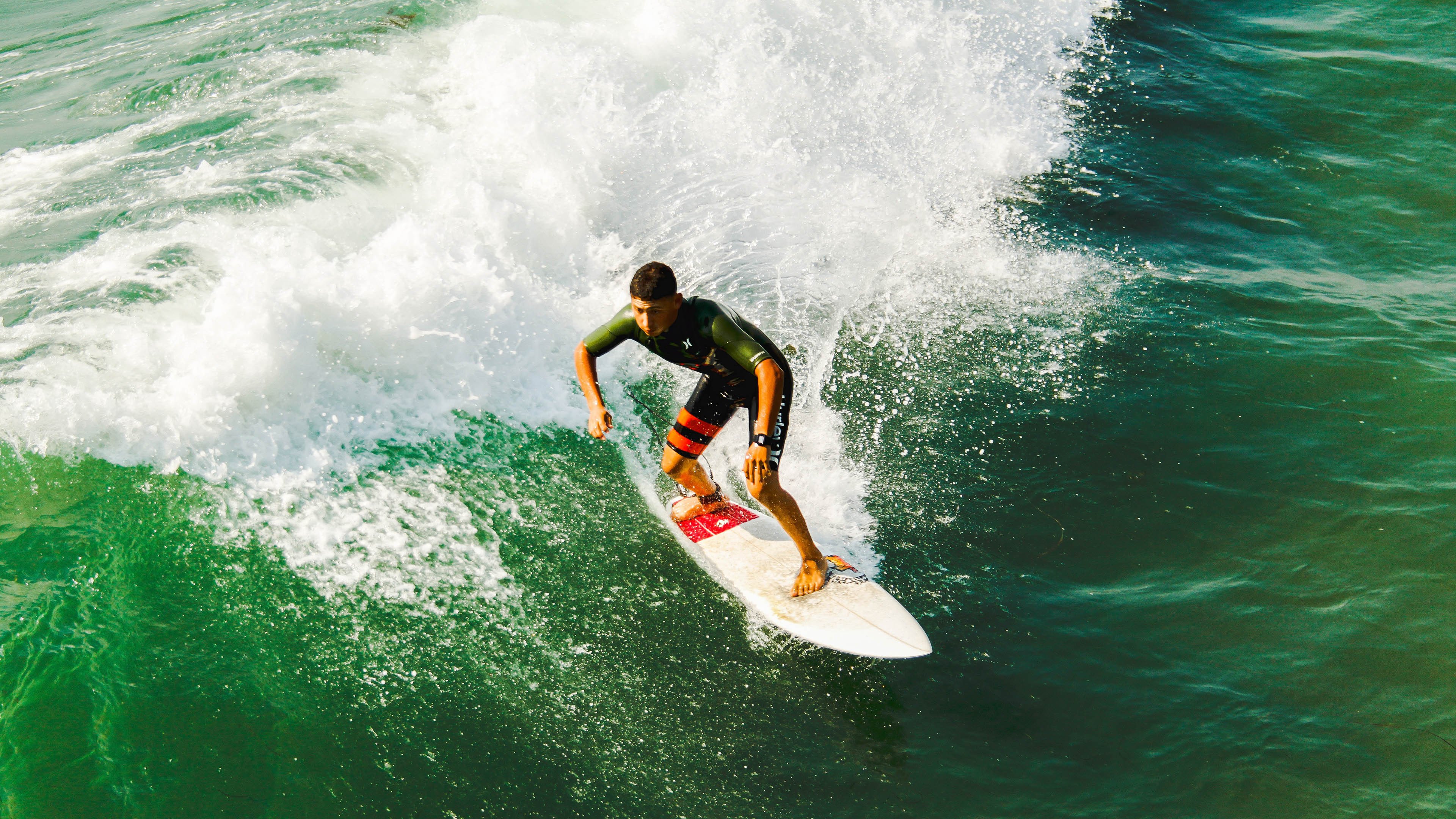 男子仰泳后程发力更强劲，男子仰泳世界纪录